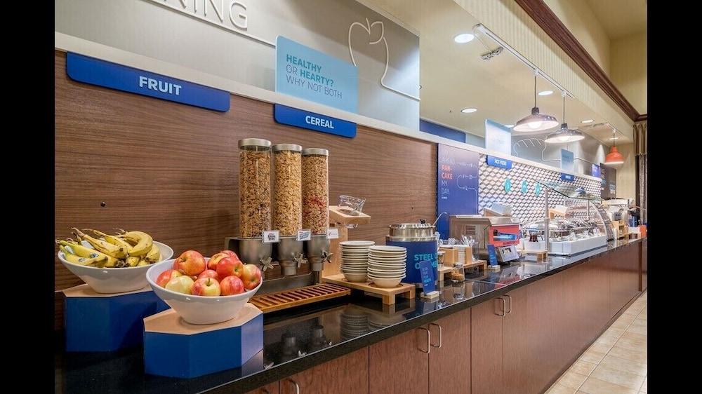 Holiday Inn Express - Canton By Ihg Dış mekan fotoğraf